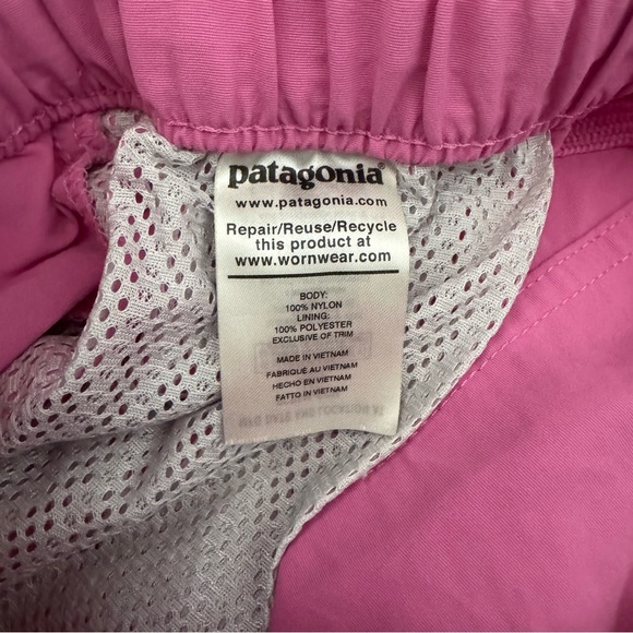 Patagonia Barely Baggies Short Size Small - Picture 7 of 9